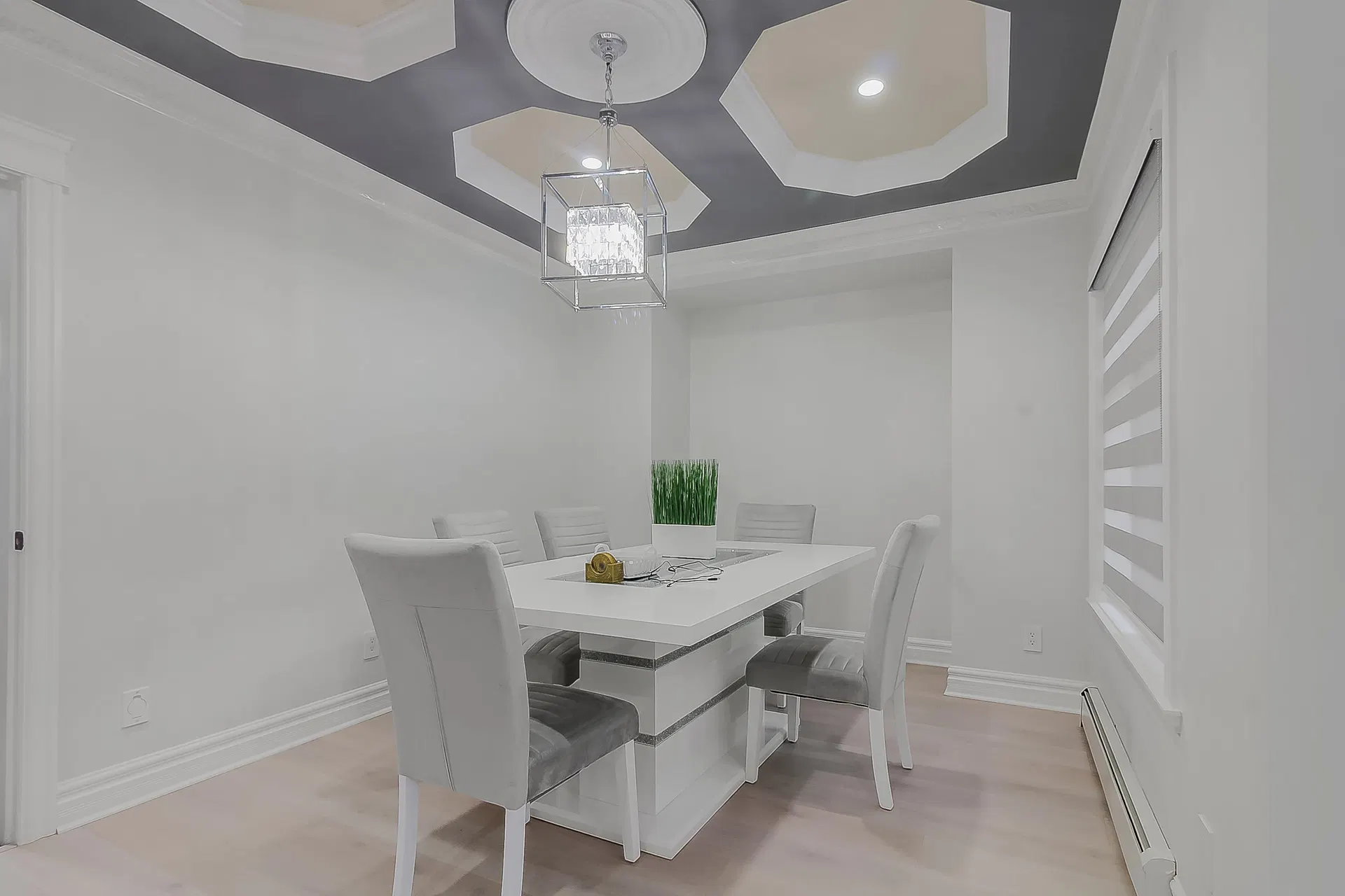 Photo 5 of 37 at 6842 131 Street