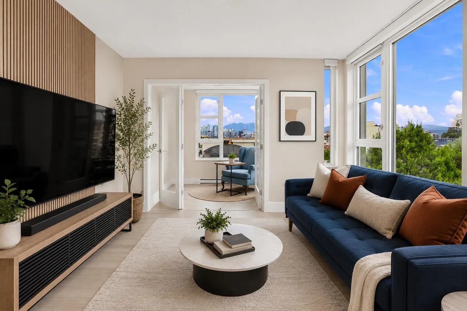 #705 – 538 7th Avenue