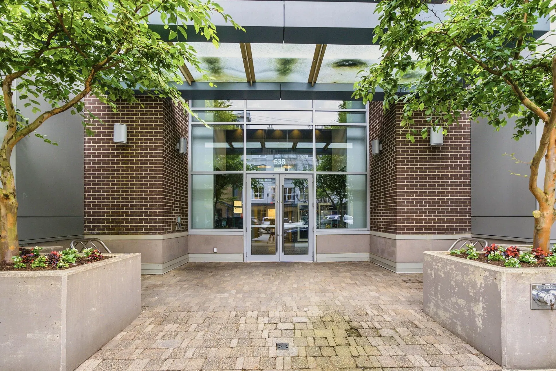 Photo 2 of 38 at #705 – 538 W 7th Avenue