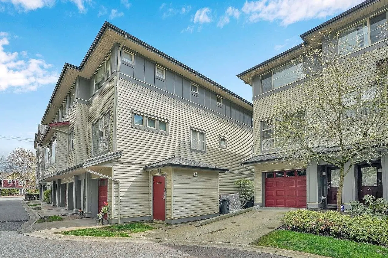Photo 1 of 39 at #7 – 6033 168 Street
