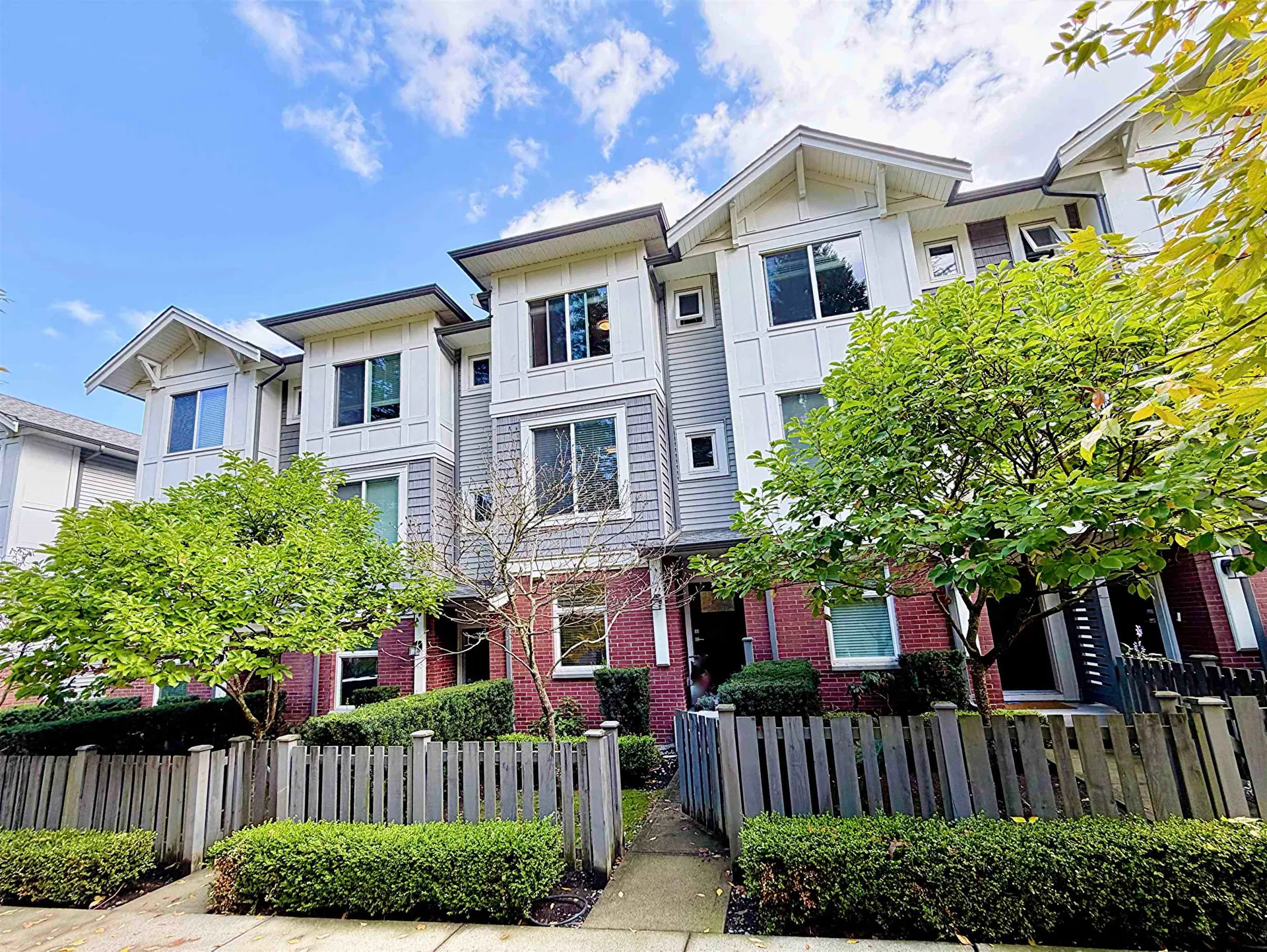 Photo 1 of 38 at #8 – 9718 161a Street