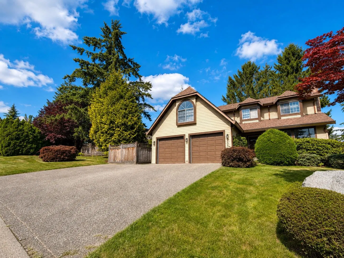 Photo 4 of 26 at 15049 75 Avenue