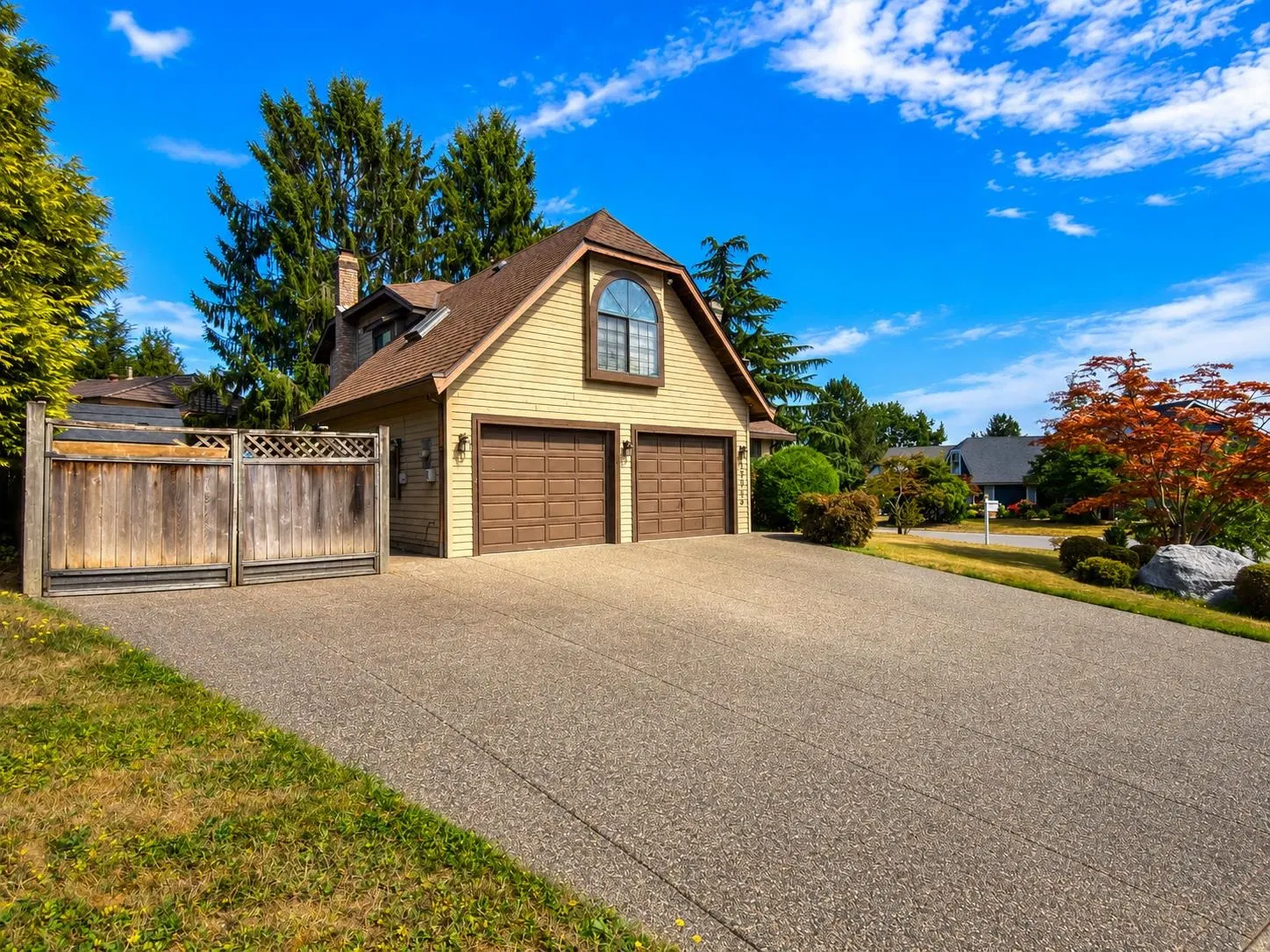 Photo 5 of 26 at 15049 75 Avenue