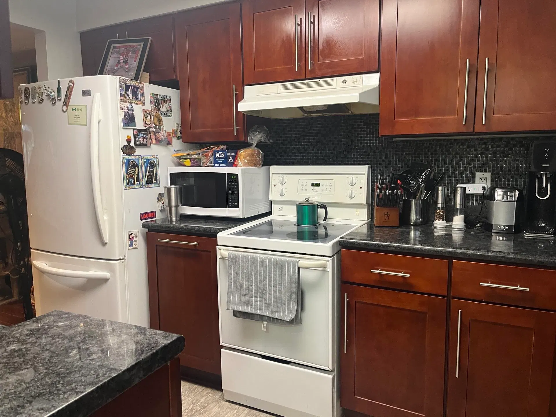 Photo 5 of 19 at 11669 Fulton Street