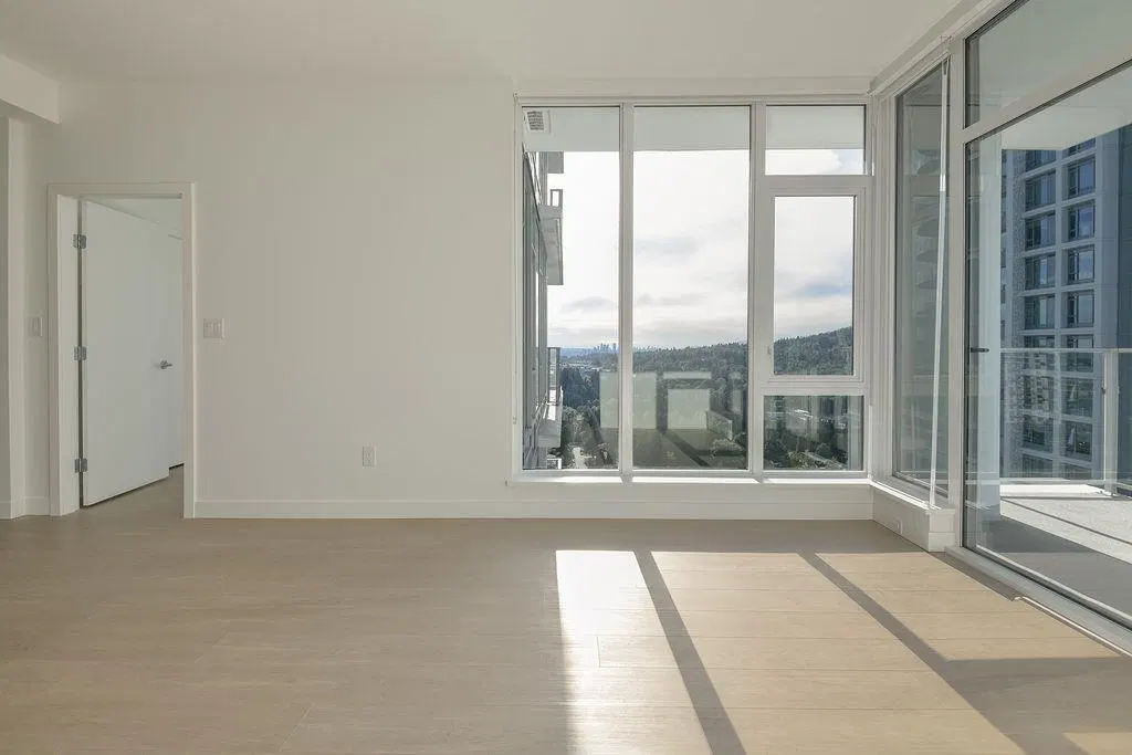 Photo 5 of 28 at #2102 – 699 Whiting Way
