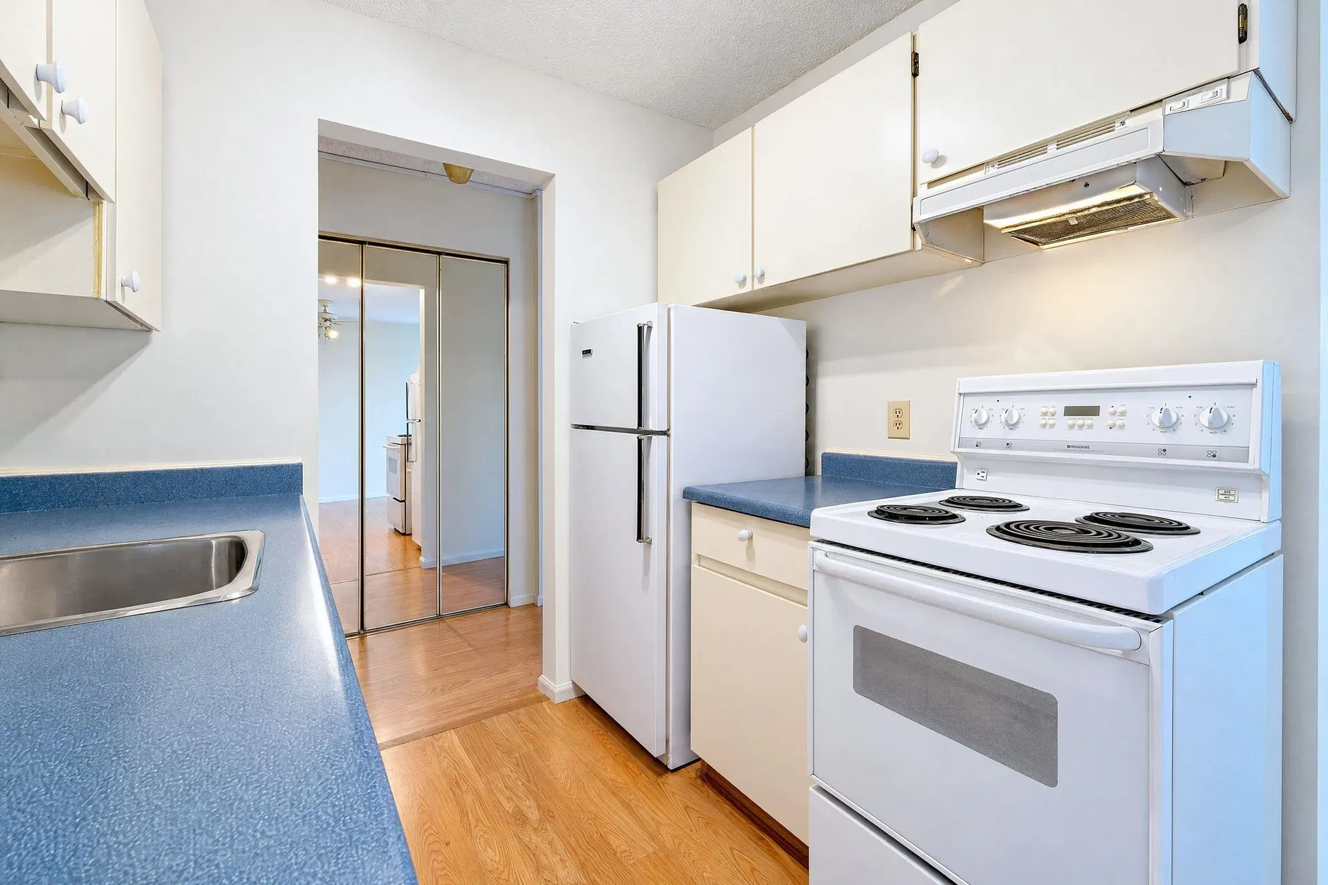 Photo 4 of 20 at #214 – 310 W 3rd Street