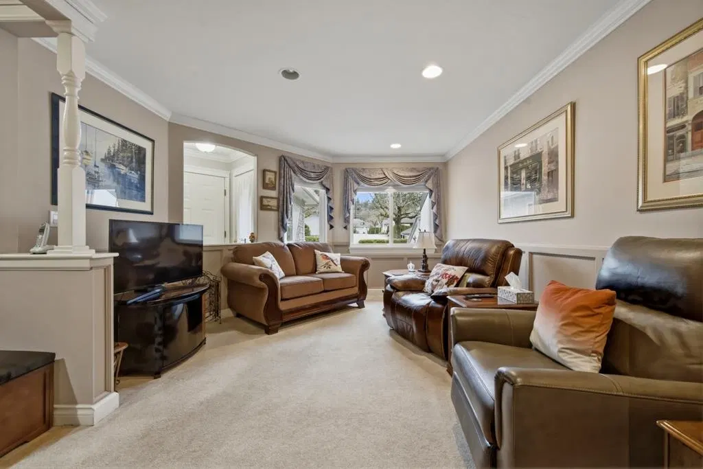 Photo 5 of 35 at #5 – 15099 28 Avenue