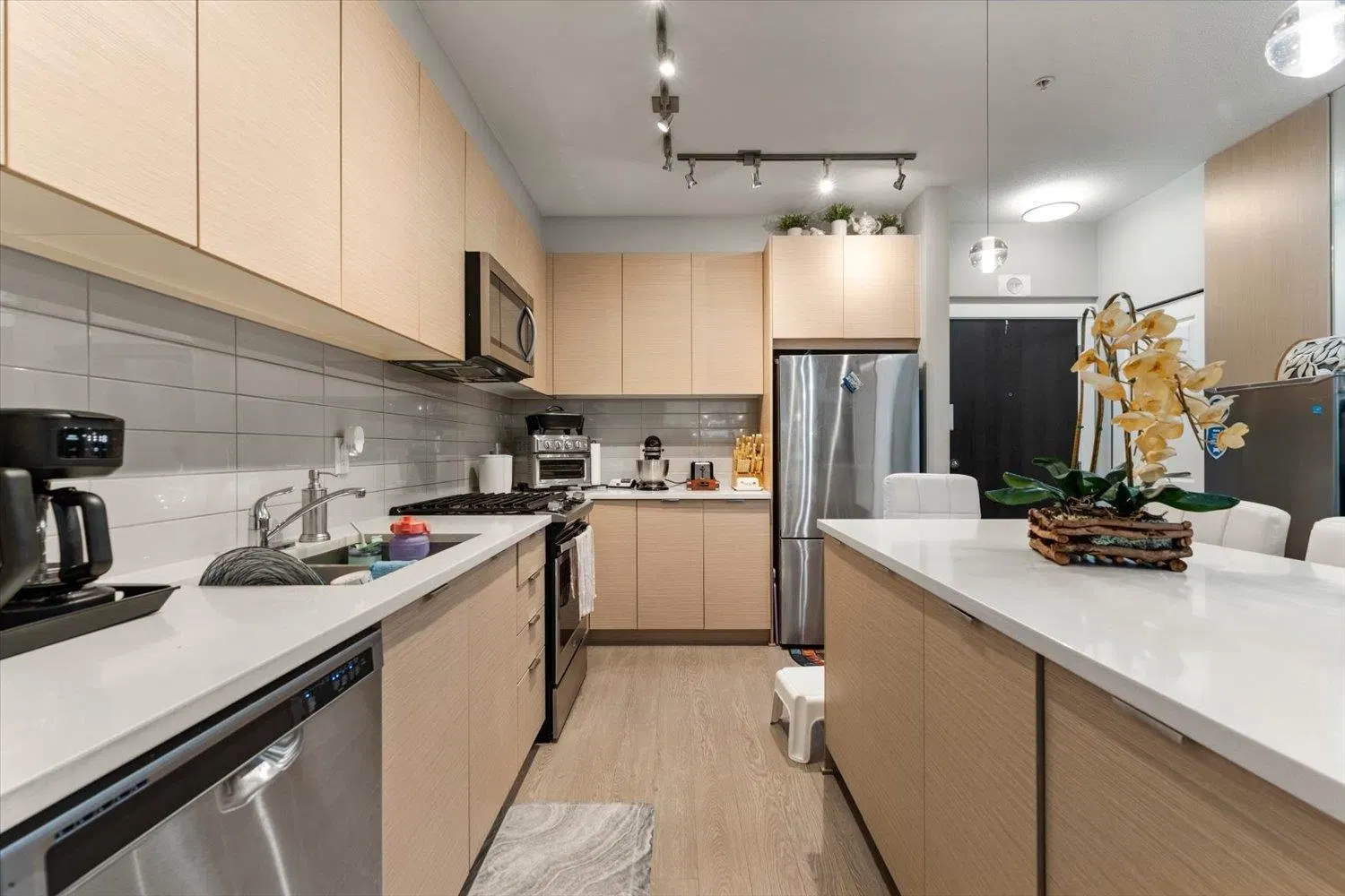 Photo 5 of 40 at A110 – 8150 207 Street