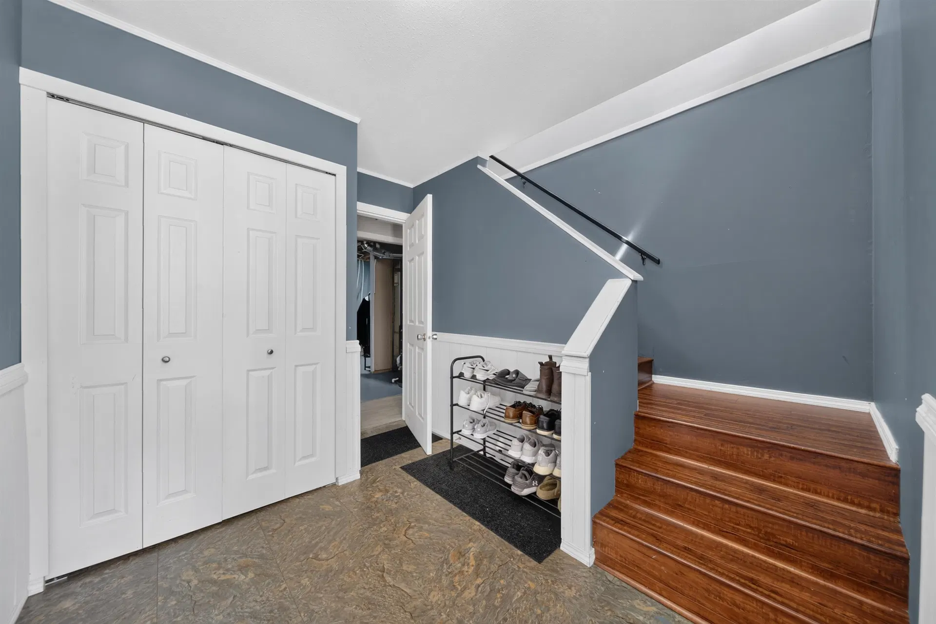 Photo 4 of 40 at 20835 Wicklund Avenue