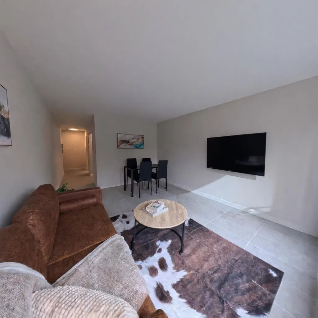 Photo 2 of 15 at #2B – 1540 Haro Street