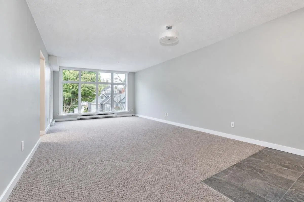 Photo 2 of 31 at #300 – 2533 Penticton Street