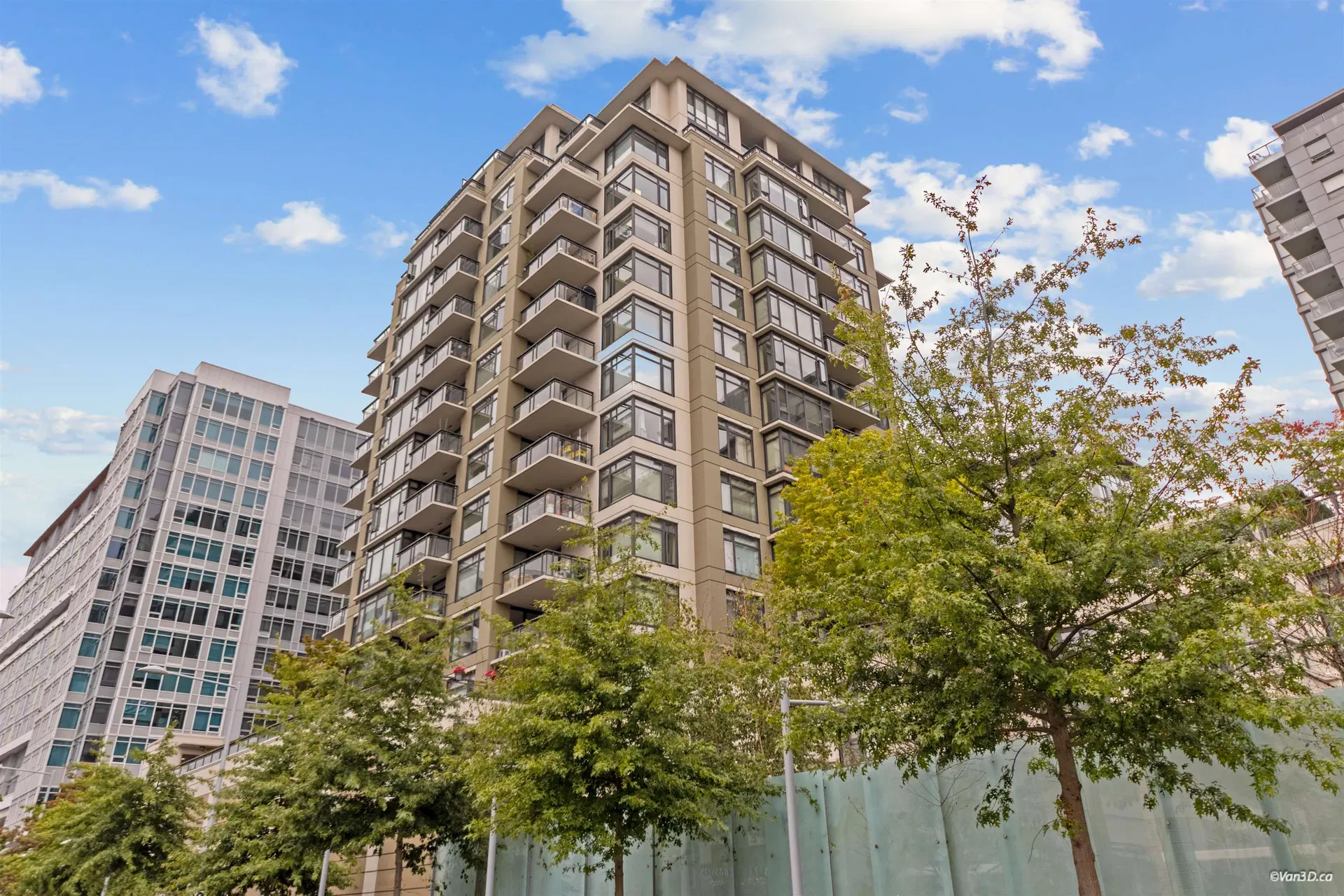 Photo 3 of 36 at #801 – 6351 Buswell Street
