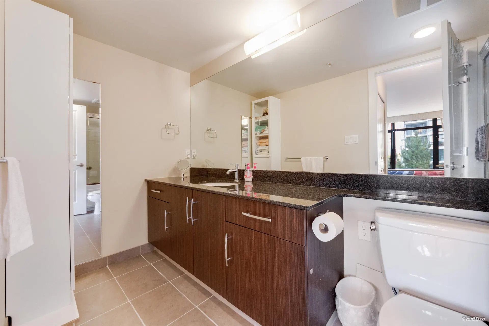 Photo 5 of 36 at #801 – 6351 Buswell Street