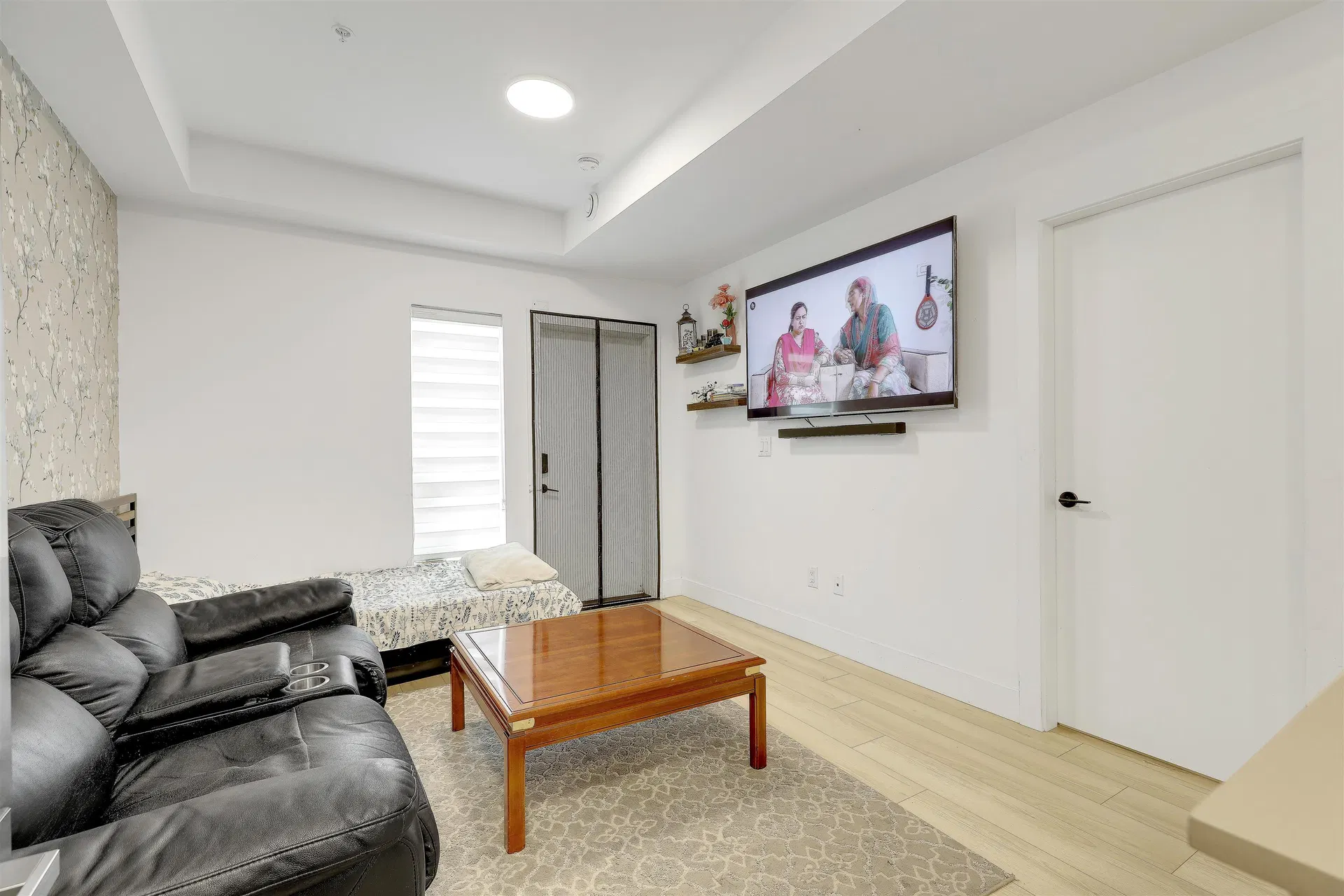 Photo 5 of 21 at #1 – 18850 72a Avenue