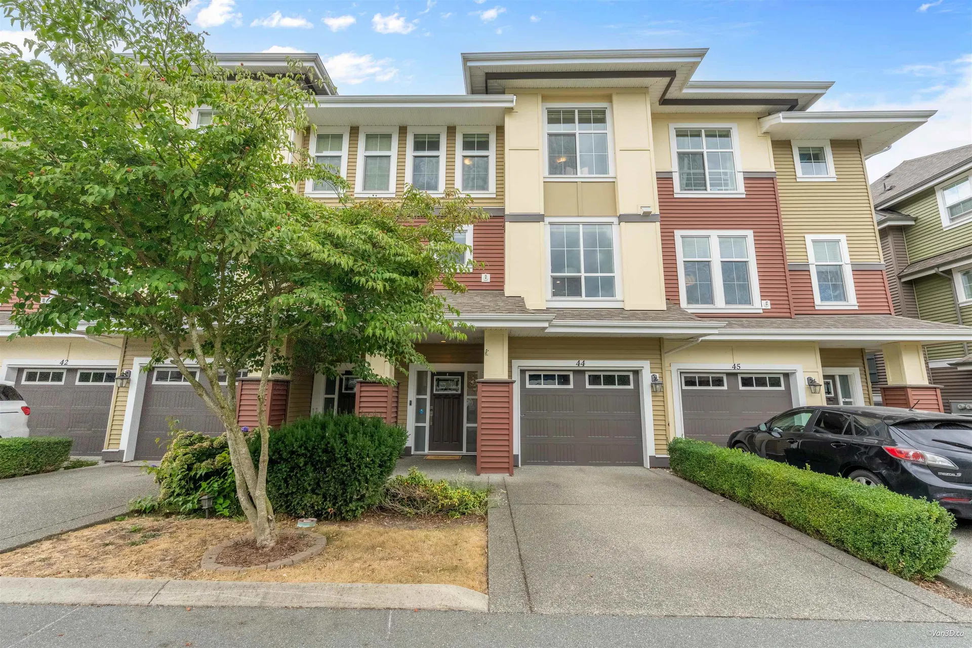 #44 – 5469 Chinook Street