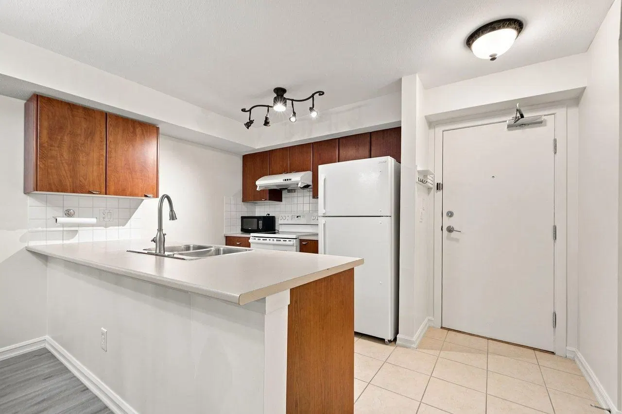 Photo 3 of 40 at #212 – 10088 148th Street