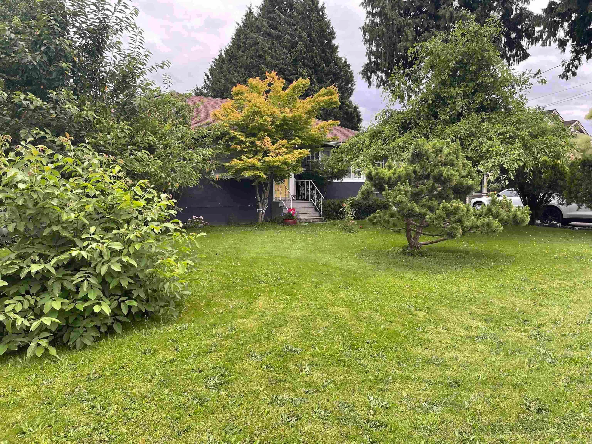 Photo 2 of 5 at 9500 Coote Street
