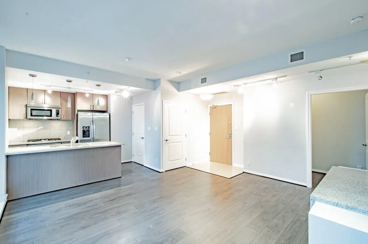 Photo 2 of 21 at #20XX – 1211 Melville Street