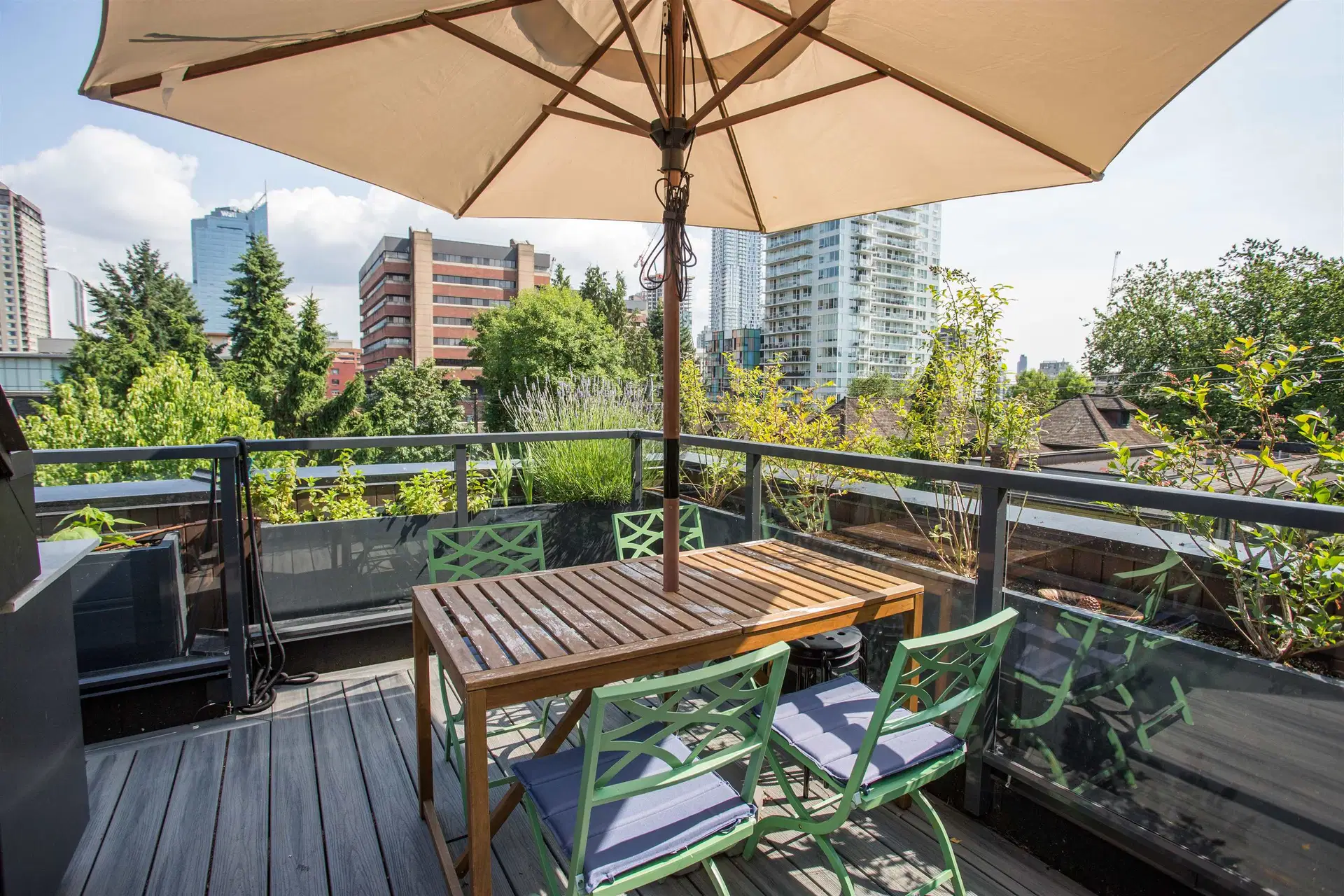 #2 – 1152 Comox Street