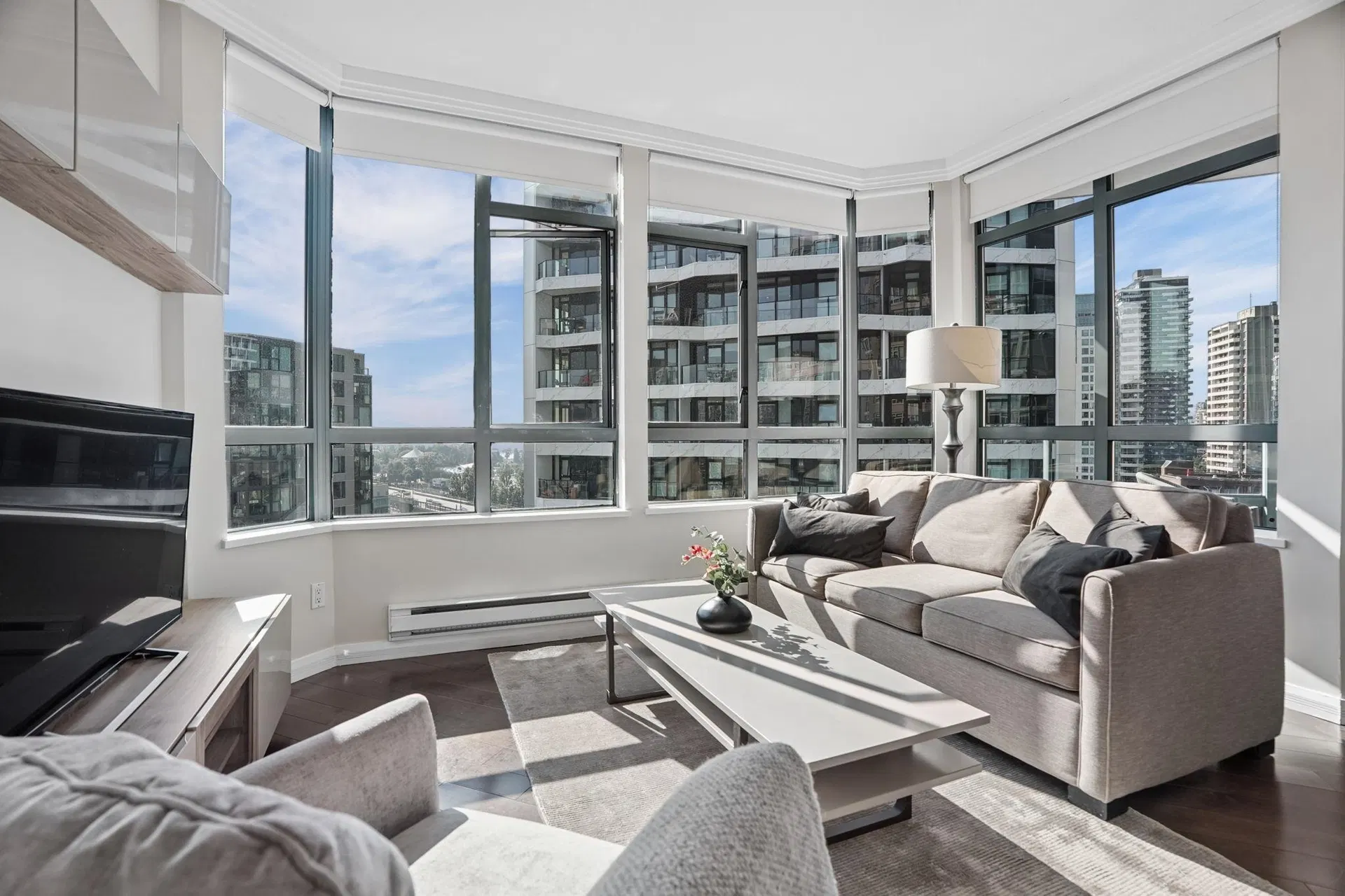 #1306 – 1383 Howe Street