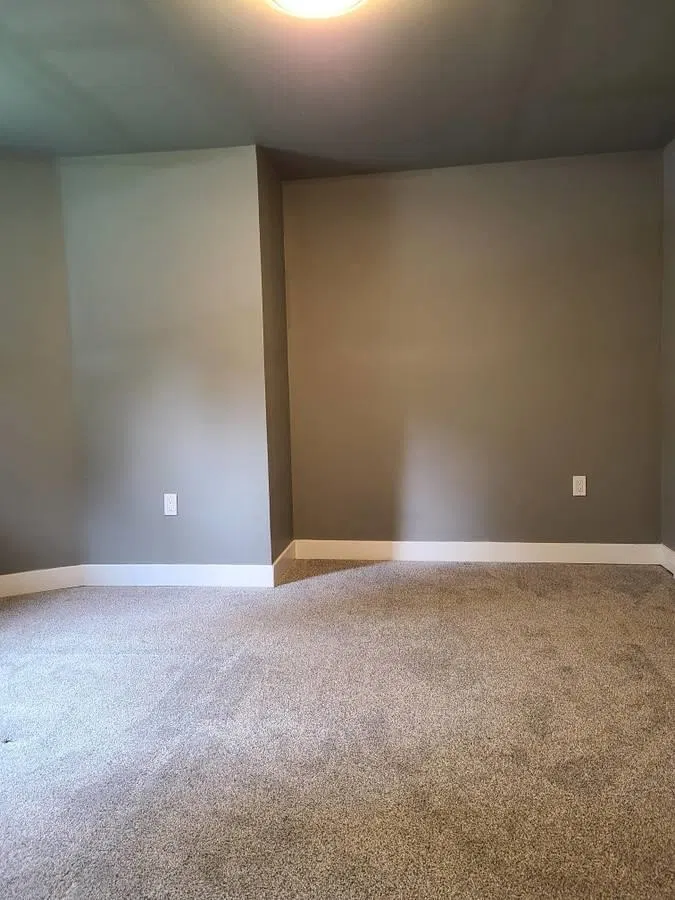 Photo 3 of 11 at 794 Adiron Avenue