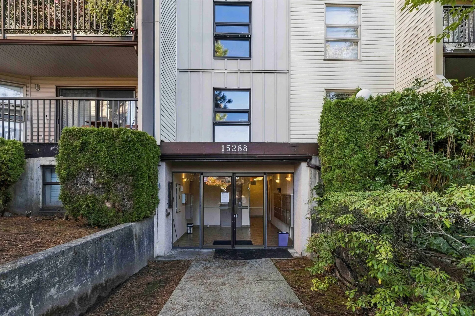 Photo 3 of 28 at #106 – 15288 100 Avenue