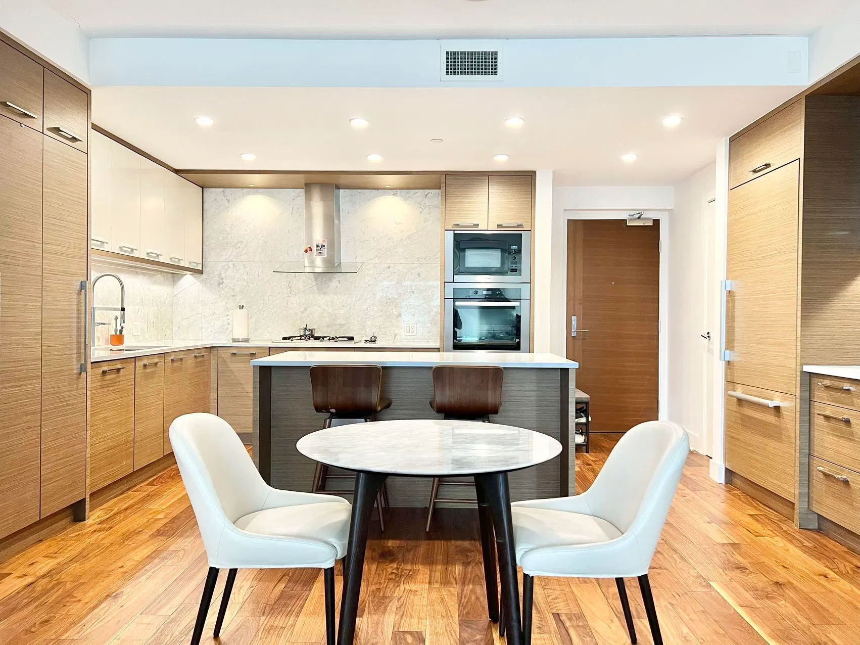 Photo 1 of 12 at #1003 – 4360 Beresford Street