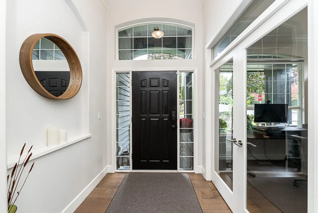 Photo 5 of 34 at 3405 152b Street
