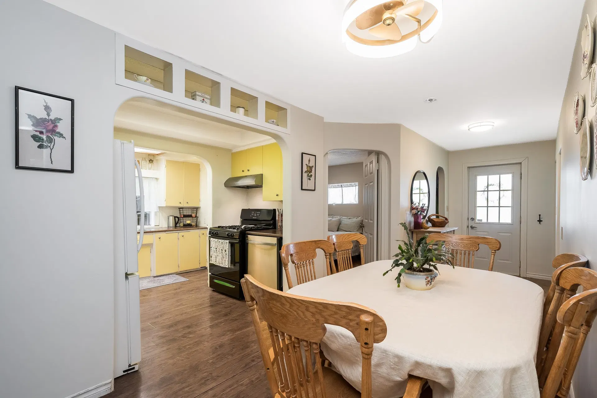 Photo 5 of 40 at 2821 276 Street