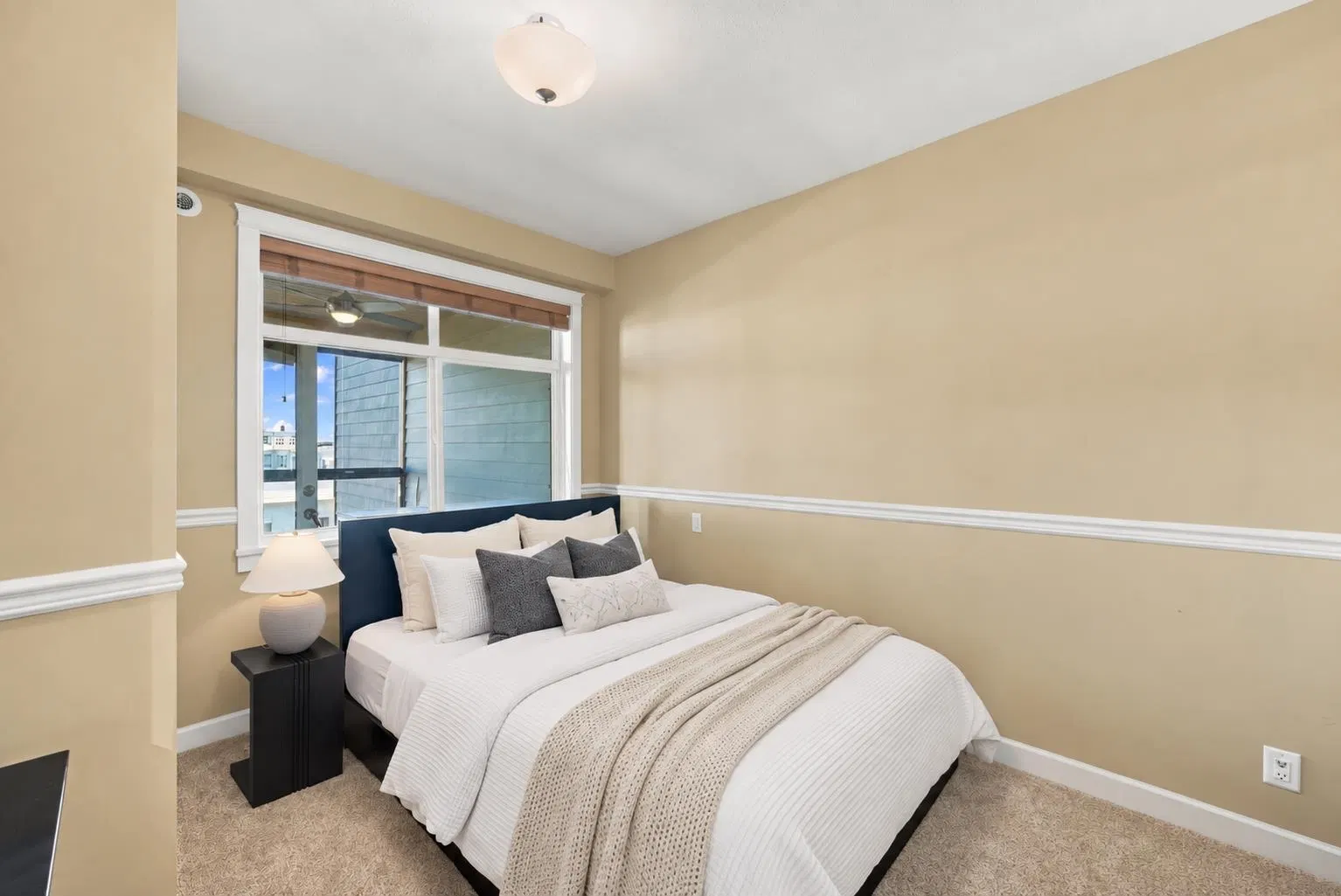 Photo 4 of 16 at #617B – 8157 207 Street