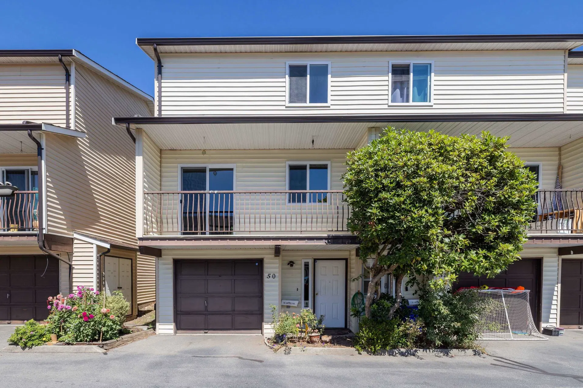 Photo 1 of 38 at #50 – 27272 32 Avenue