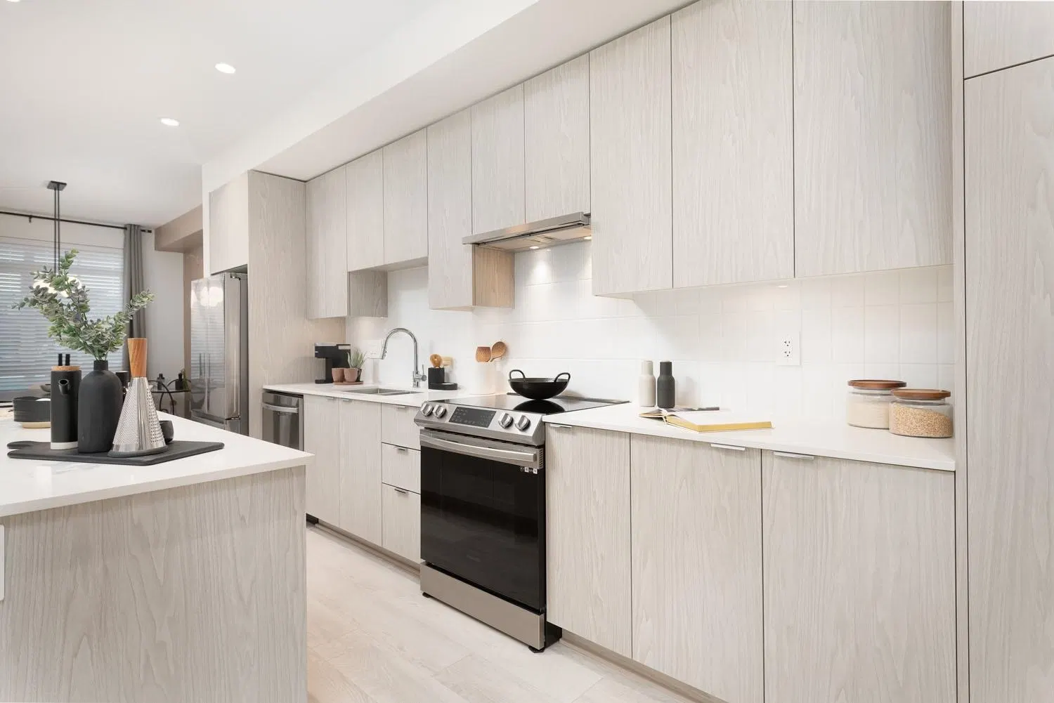 Photo 3 of 7 at #37 – 16355 21 Avenue