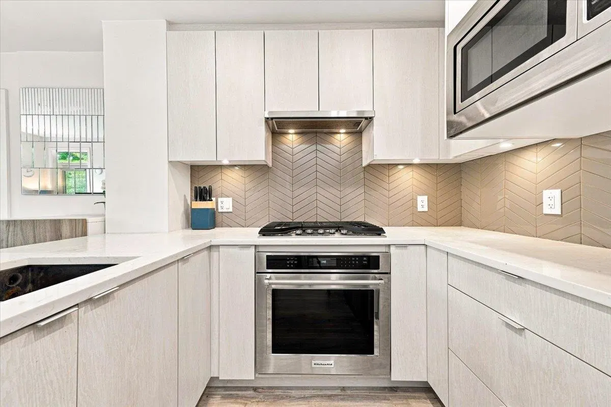 Photo 2 of 24 at #205 – 717 Breslay Street