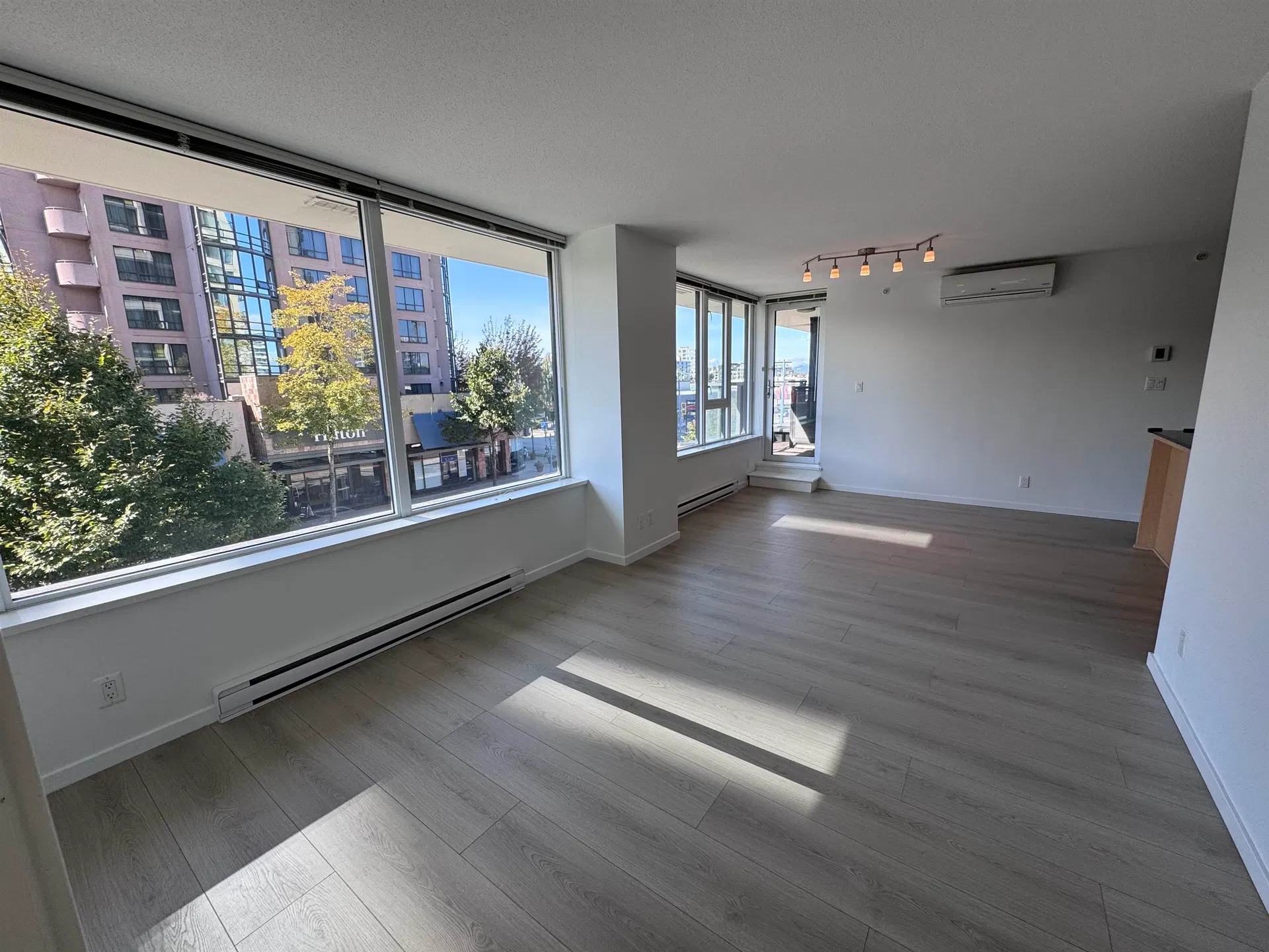 Photo 3 of 16 at #303 – 7788 Ackroyd Road