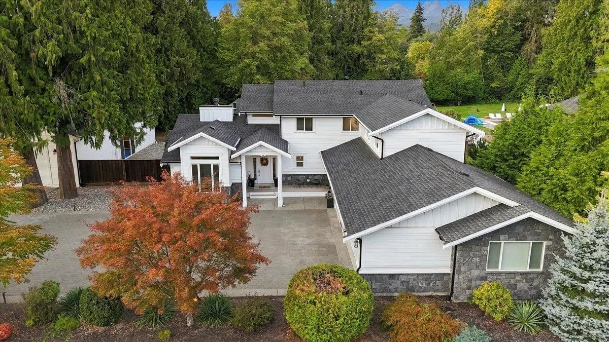 Photo 2 of 40 at 24155 124 Avenue
