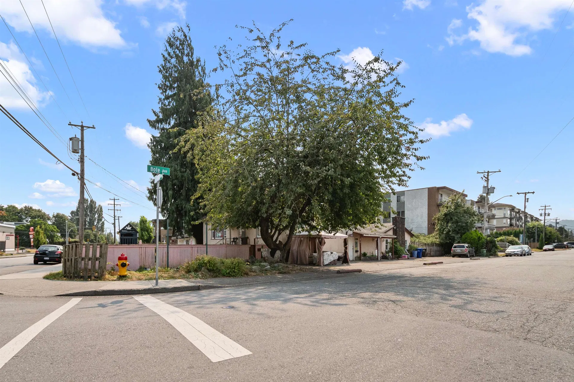 Photo 3 of 10 at 9475 Williams Street