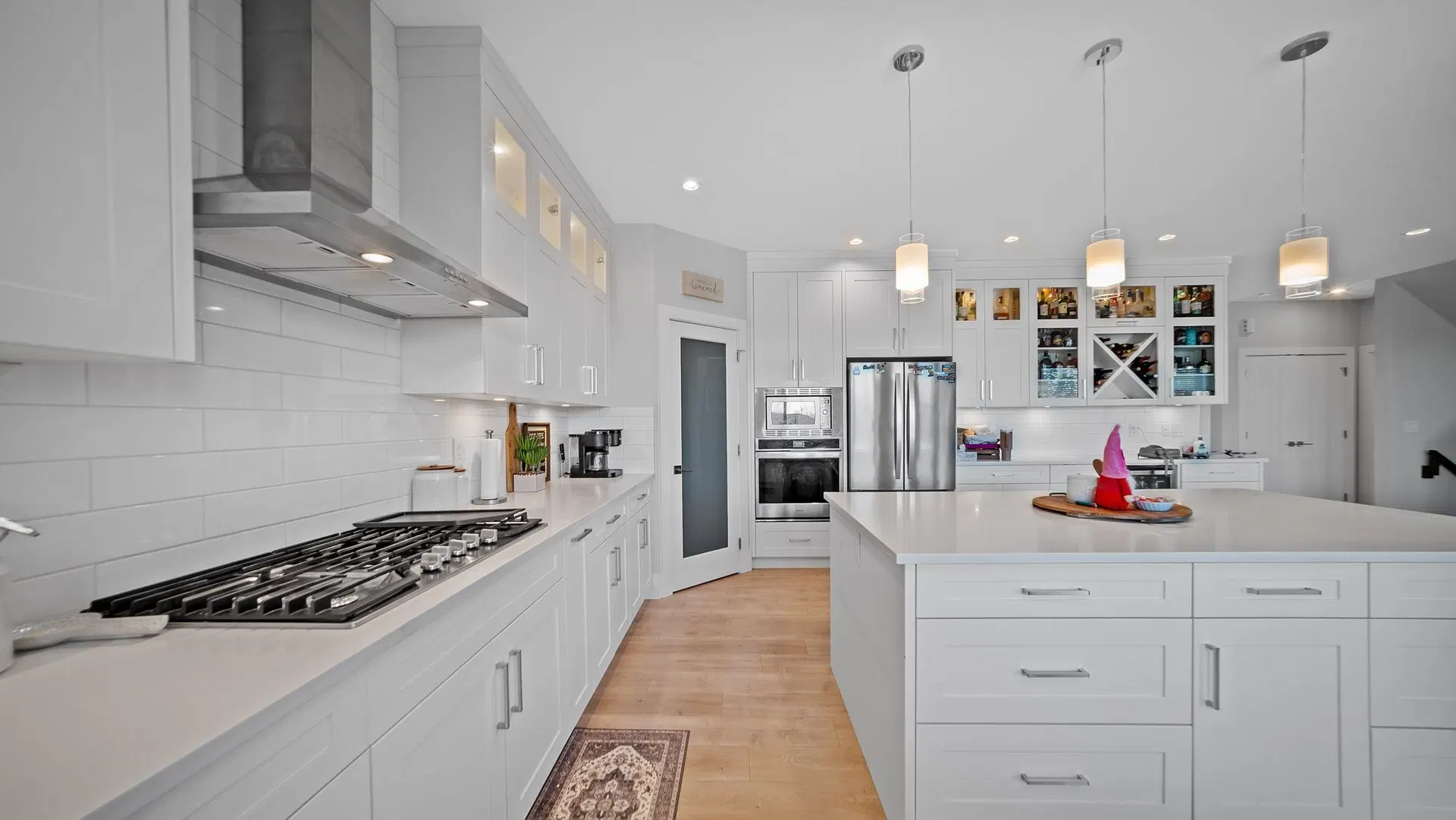 Photo 5 of 29 at 14551 61 Avenue