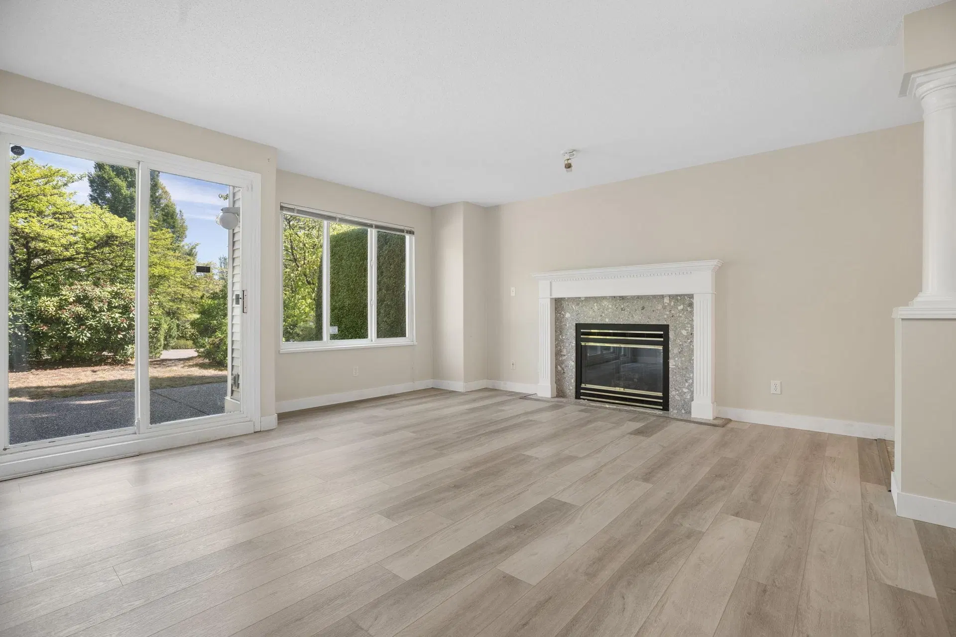 Photo 3 of 40 at #163 – 13888 70 Avenue