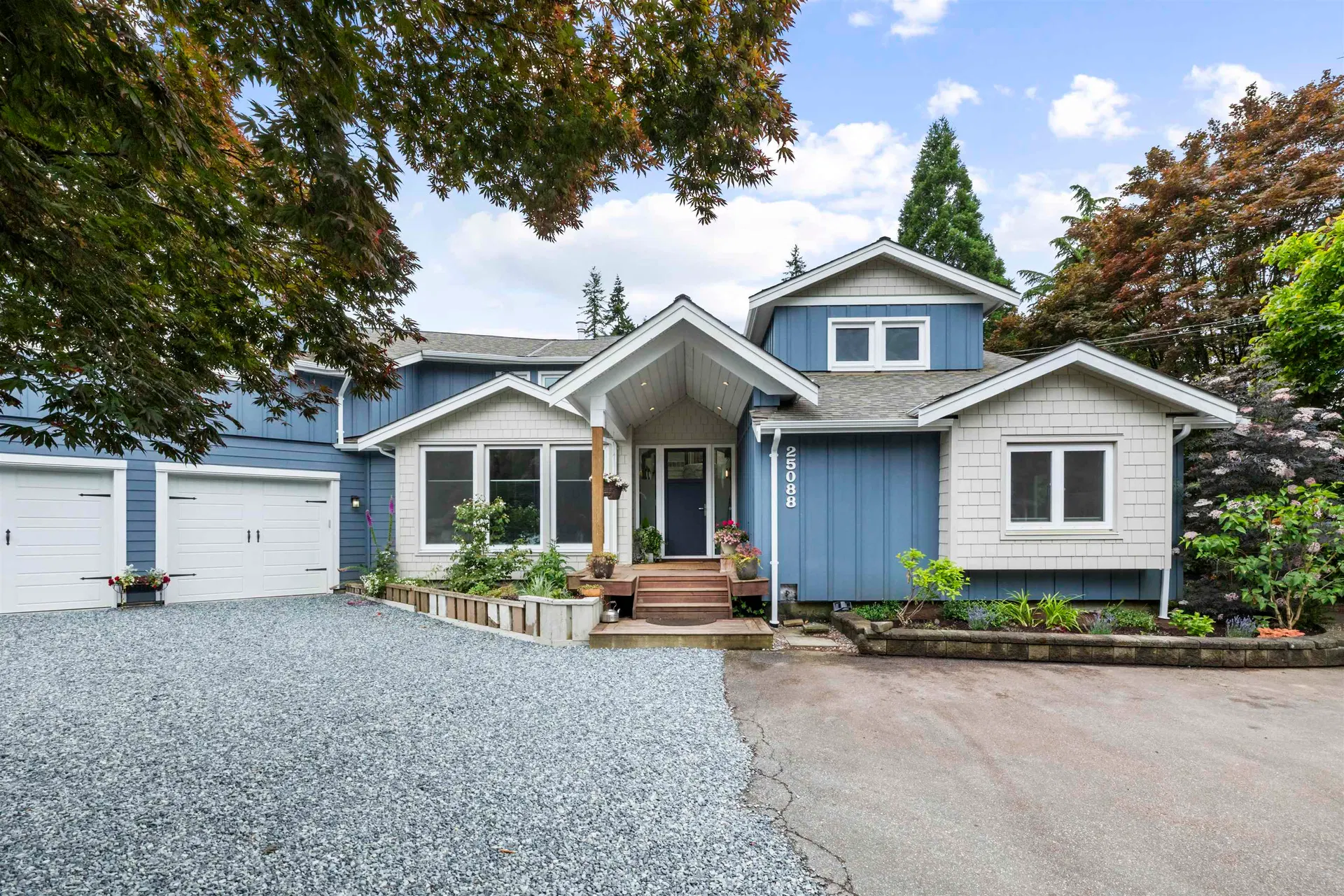 Photo 3 of 36 at 25088 59 Avenue