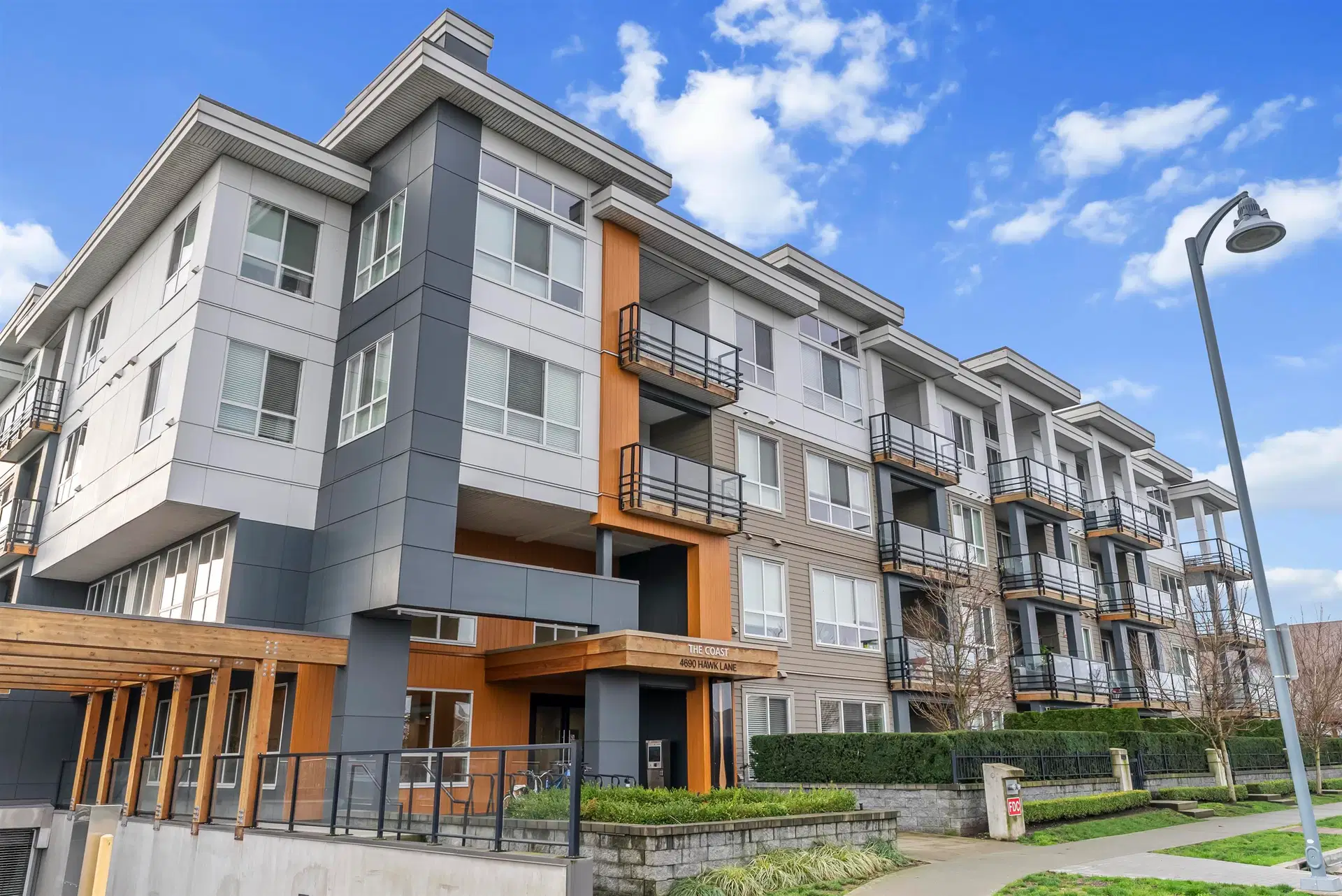 #213 – 4690 Hawk Lane