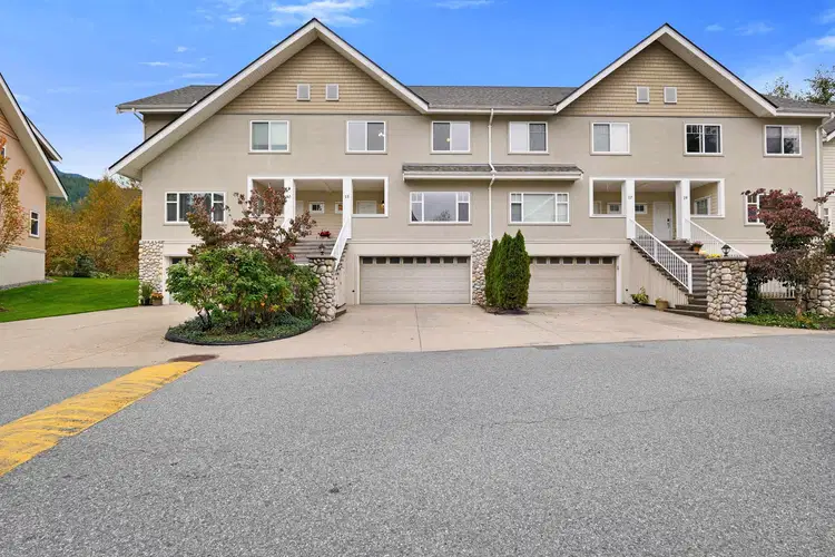 #15 – 1200 Edgewater Drive