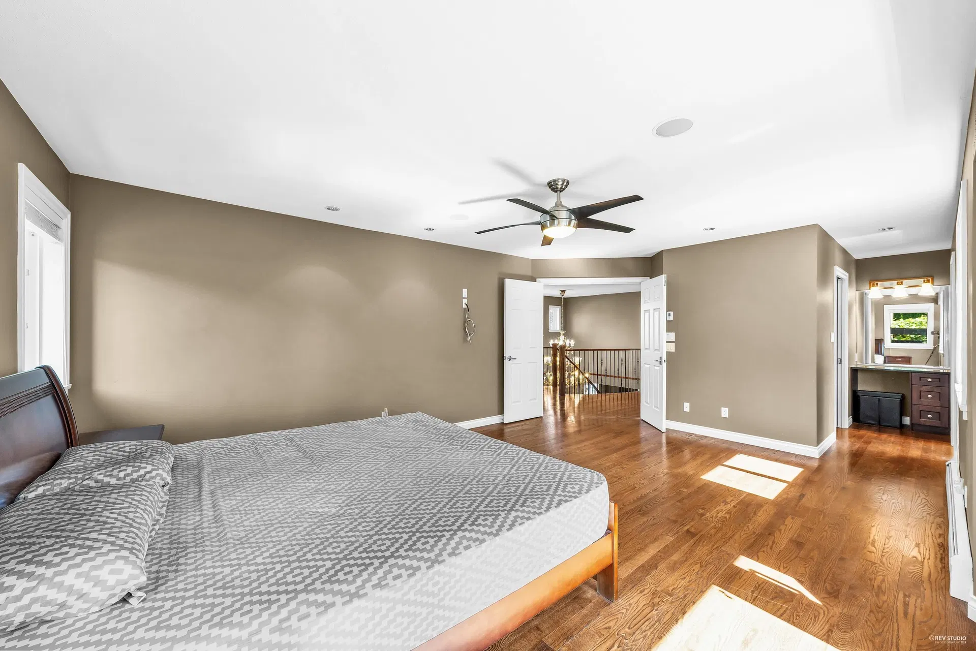 Photo 2 of 40 at 6550 Albery Place