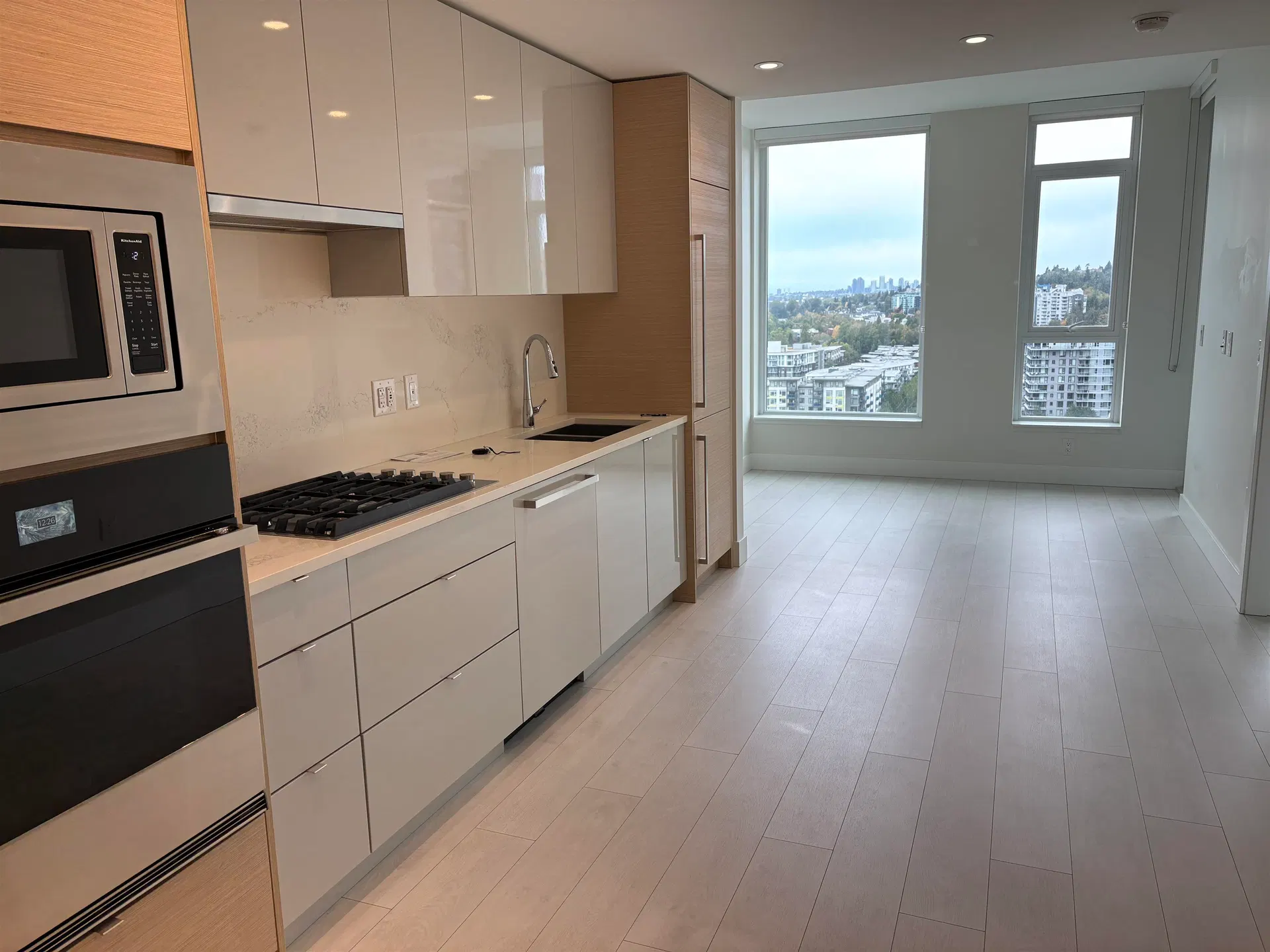 Photo 4 of 29 at #1804 – 3438 Sawmill Crescent