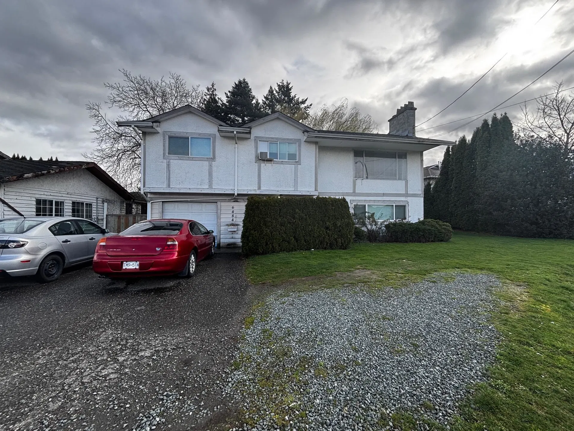 Photo 2 of 4 at 6484 Vedder Road