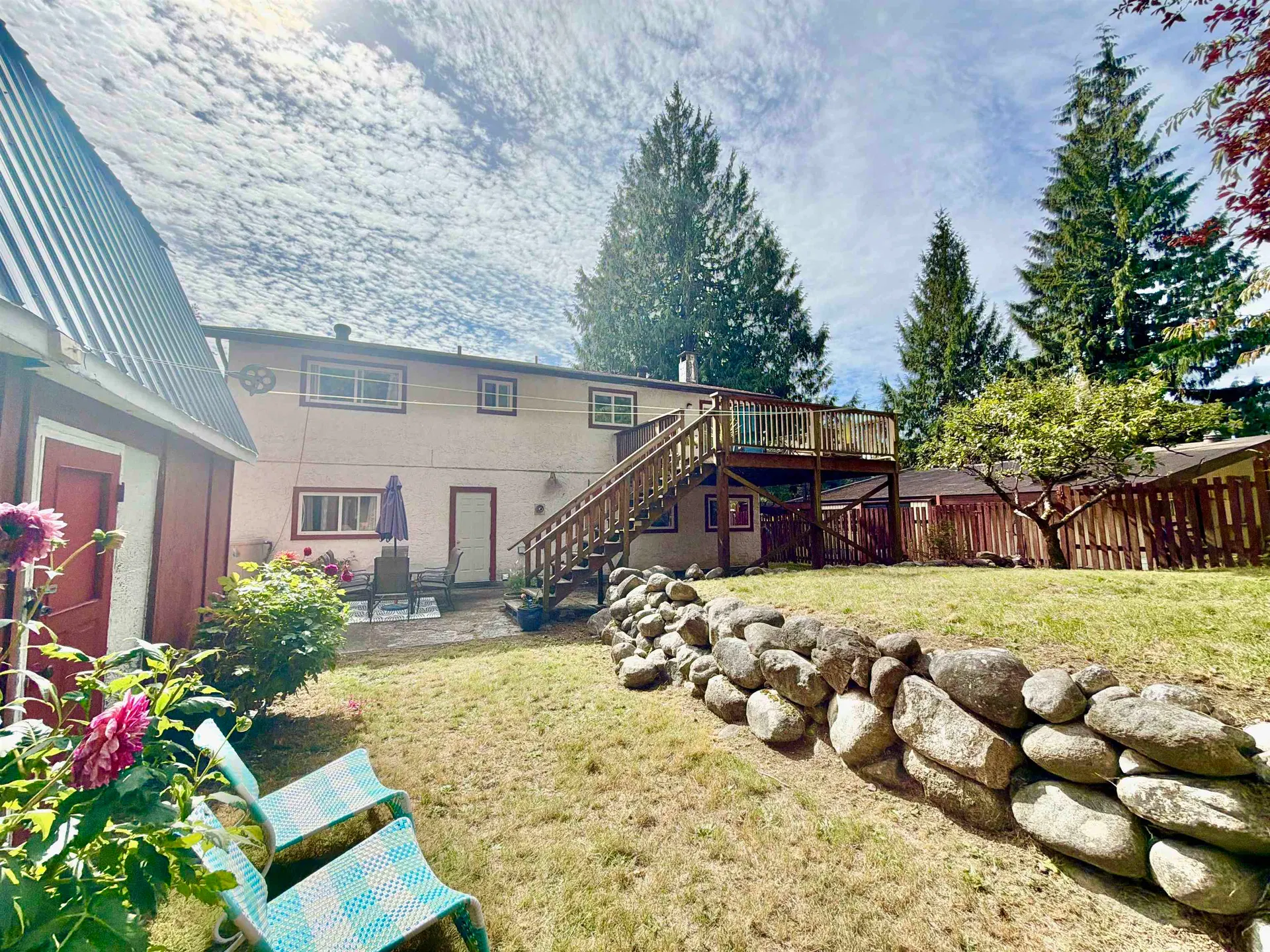 Photo 4 of 35 at 1044 Fircrest Road