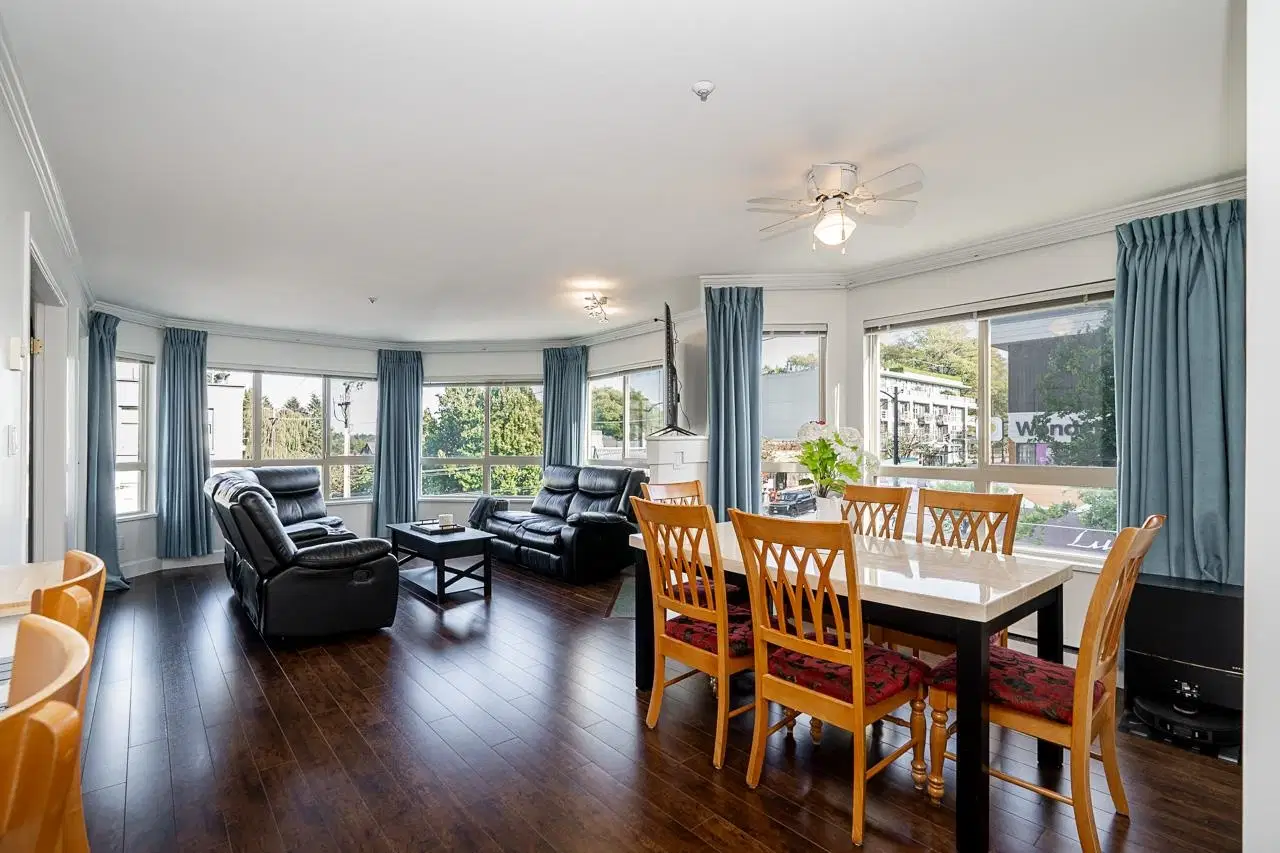 #206 – 3615 17th Avenue