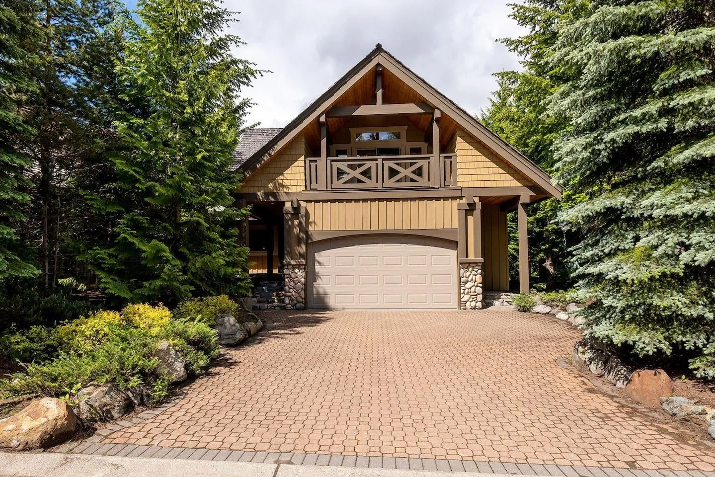 Photo 1 of 35 at 8115 Muirfield Crescent