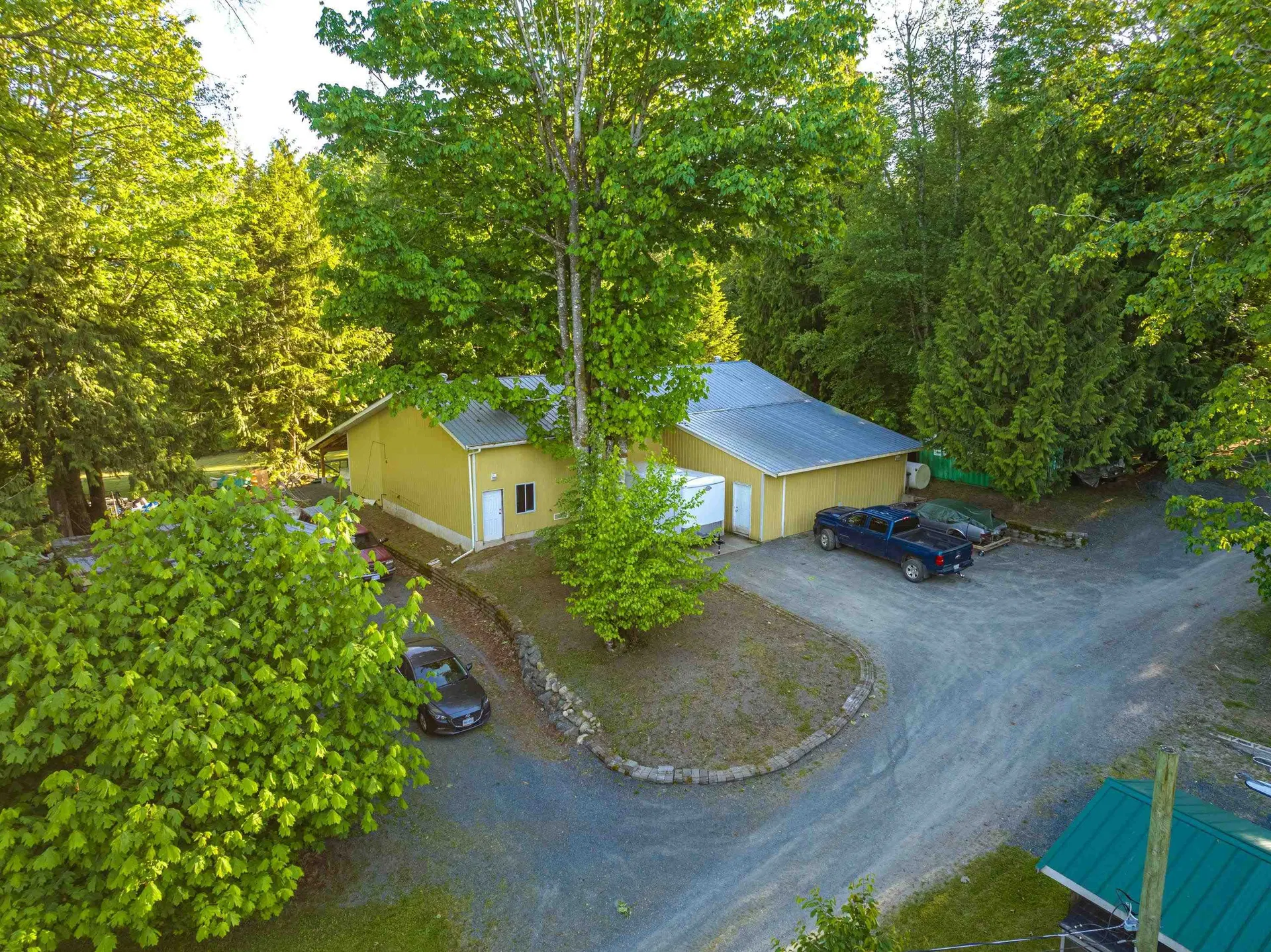 Photo 5 of 38 at 47400 Extrom Road