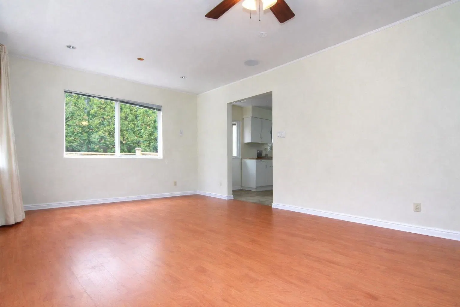 Photo 5 of 15 at 13475 Hilton Road