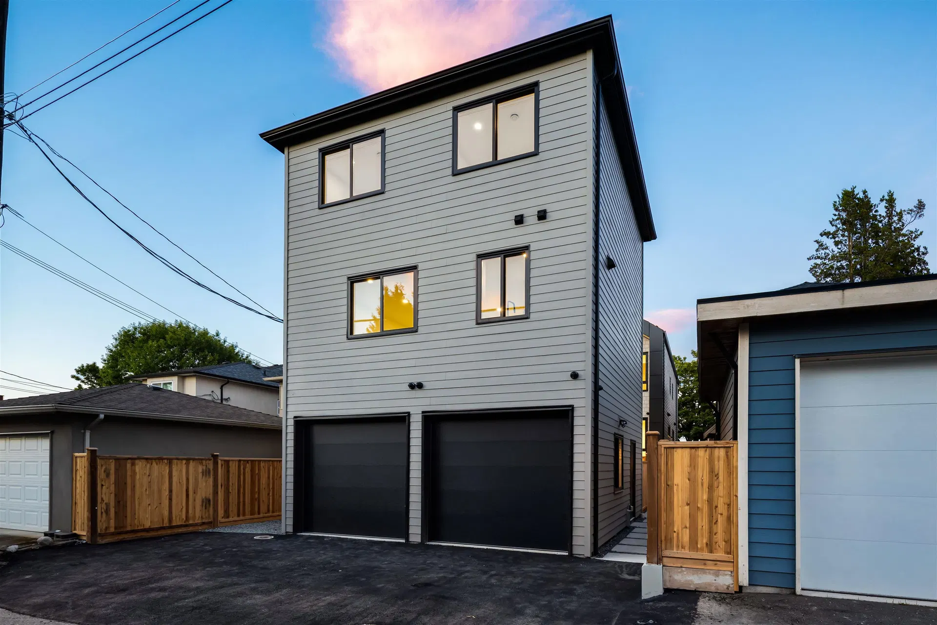 Photo 2 of 16 at #3 – 6831 Salisbury Avenue